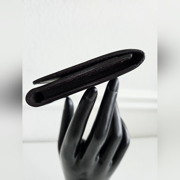 Louis Vuitton Amarante Vernis Card Holder - Picture 5 of 9